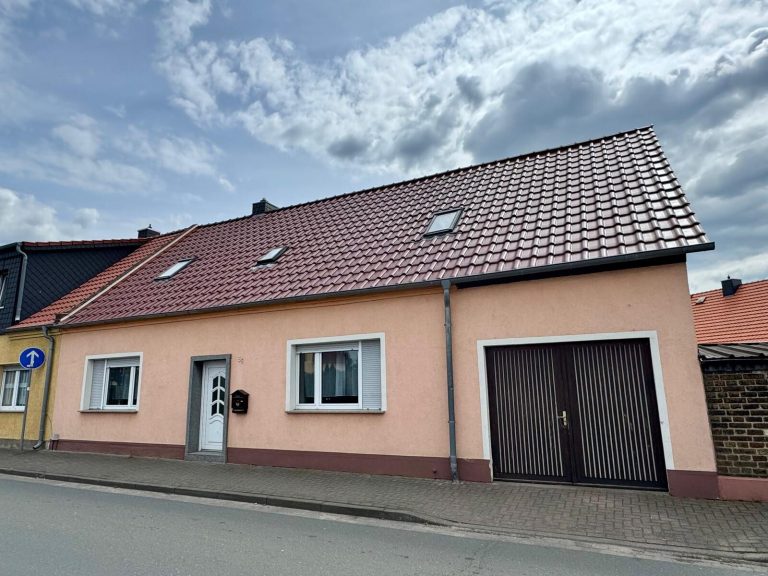 Immobilienangebot - Gräfenhainichen - Alle - Mehr als nur ein Haus – Ihr Platz für neue Ideen in Gräfenhainichen