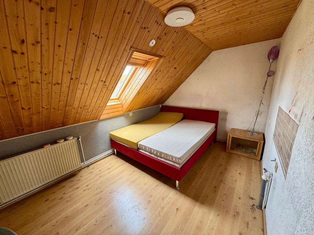 Immobilienangebot - Gräfenhainichen - Alle - Mehr als nur ein Haus – Ihr Platz für neue Ideen in Gräfenhainichen