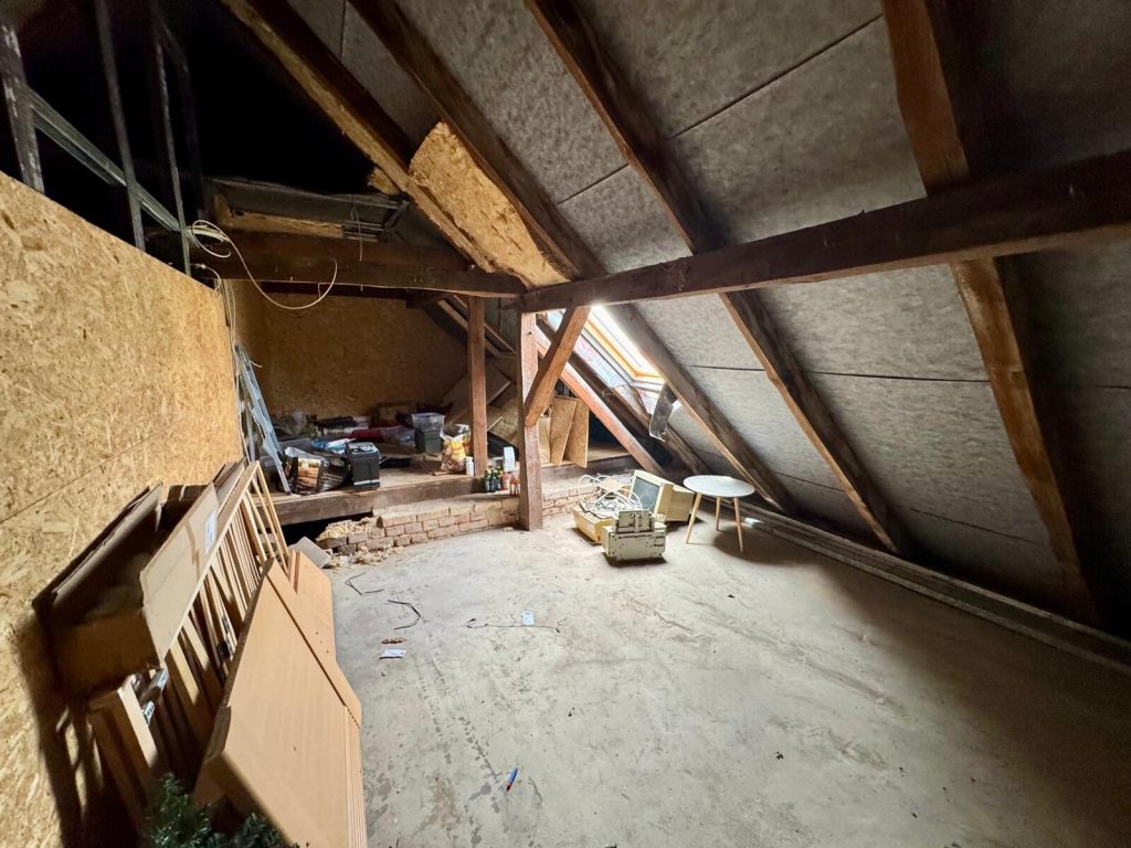 Immobilienangebot - Gräfenhainichen - Alle - Mehr als nur ein Haus – Ihr Platz für neue Ideen in Gräfenhainichen