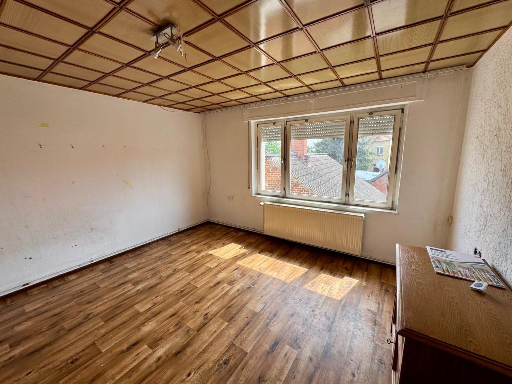 Immobilienangebot - Gräfenhainichen - Alle - Mehr als nur ein Haus – Ihr Platz für neue Ideen in Gräfenhainichen