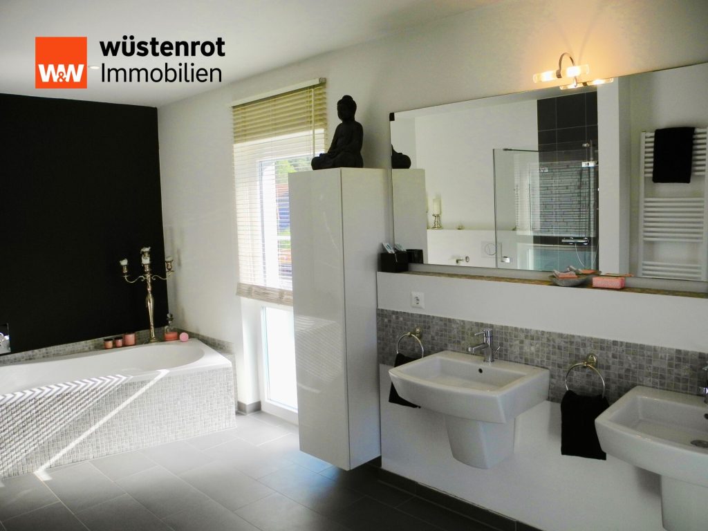 Immobilienangebot - Lüneburg - Alle - Traumhafte Stadtvilla in perfekter Umgebung - ab diesem Sommer mit Wärmepumpe!