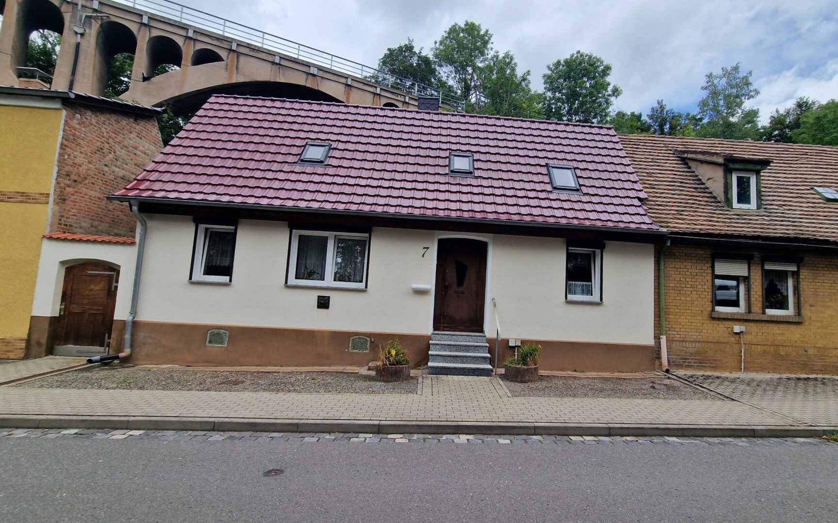 Immobilienangebot - Hettstedt - Alle - Hettstedt- Wohnen auf einer Ebene- Genießen Sie die Sonne auf Ihrer Terrasse im Innenhof