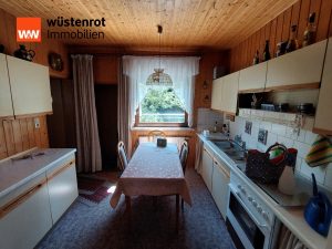 Immobilienangebot - Zwickau - Alle - Schönes Bauernhaus mit großem Garten und sehr guter Lage von Zwickau - Dachboden ausbaufähig