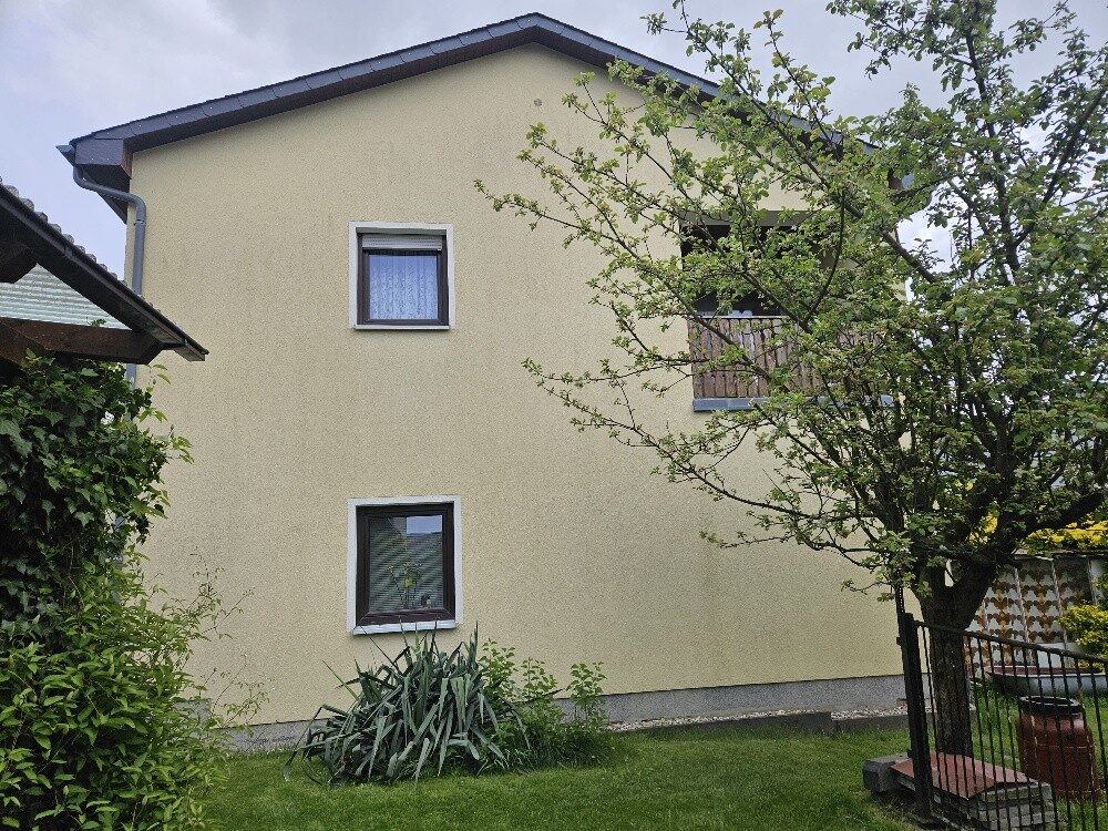 Immobilienangebot - Steinigtwolmsdorf / Weifa - Alle - Großzügiges Einfamilienhaus mit Einliegerwohnung im schönen Weifa