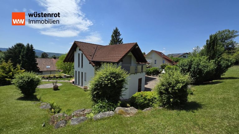 Immobilienangebot - Gaggenau / Winkel - Alle - Großes Haus mit ELW im Grünen
