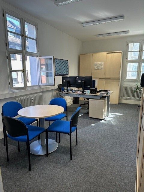 Immobilienangebot - Erlangen - Alle - Büro-/ Praxisetage in der City von Erlangen