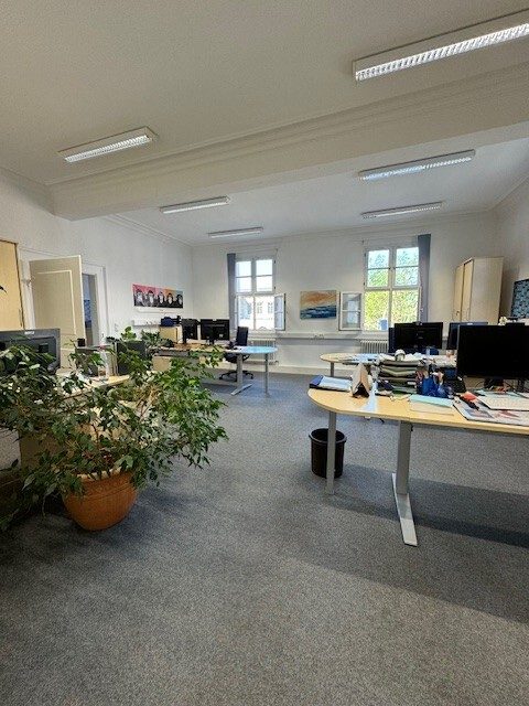 Immobilienangebot - Erlangen - Alle - Büro-/ Praxisetage in der City von Erlangen