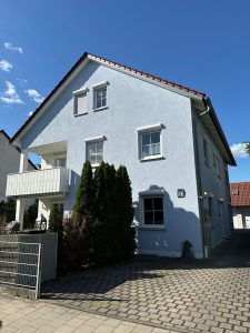 Immobilienangebot - Erlangen / Alterlangen - Alle - Mehrfamilienhaus mit drei Wohnungen in Top-Zustand, fast neuwertig. 

Bevorzugte Wohnlage in Alterlangen
