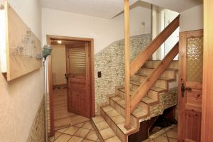 Immobilienangebot - Lohmar - Alle - Mit 3D: Freistehendes Einfamilienhaus zum Selbstverwirklichen - Renovierungsbedürftig mit Potenzial.