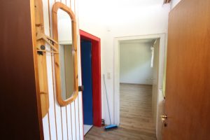 Immobilienangebot - Lohmar - Alle - Mit 3D: Freistehendes Einfamilienhaus zum Selbstverwirklichen - Renovierungsbedürftig mit Potenzial.