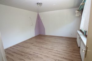 Immobilienangebot - Lohmar - Alle - Mit 3D: Freistehendes Einfamilienhaus zum Selbstverwirklichen - Renovierungsbedürftig mit Potenzial.