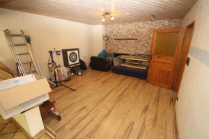 Immobilienangebot - Lohmar - Alle - Mit 3D: Freistehendes Einfamilienhaus zum Selbstverwirklichen - Renovierungsbedürftig mit Potenzial.