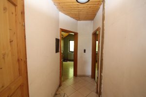 Immobilienangebot - Lohmar - Alle - Mit 3D: Freistehendes Einfamilienhaus zum Selbstverwirklichen - Renovierungsbedürftig mit Potenzial.
