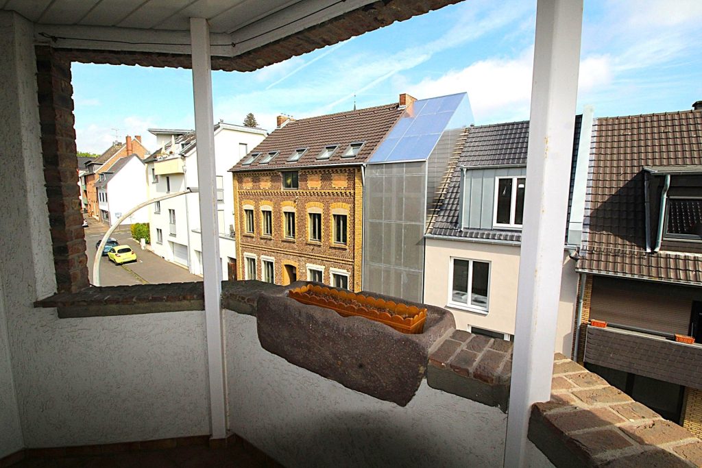 Immobilienangebot - Brühl - Alle - Top gepflegtes, rustikales "Schmuckstück" mit offener Bauweise, ELW, Garage und wunderschönem Garten