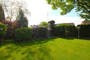 Immobilienangebot - Brühl - Alle - Top gepflegtes, rustikales "Schmuckstück" mit offener Bauweise, ELW, Garage und wunderschönem Garten
