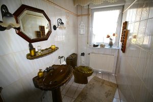 Immobilienangebot - Brühl - Alle - Top gepflegtes, rustikales "Schmuckstück" mit offener Bauweise, ELW, Garage und wunderschönem Garten