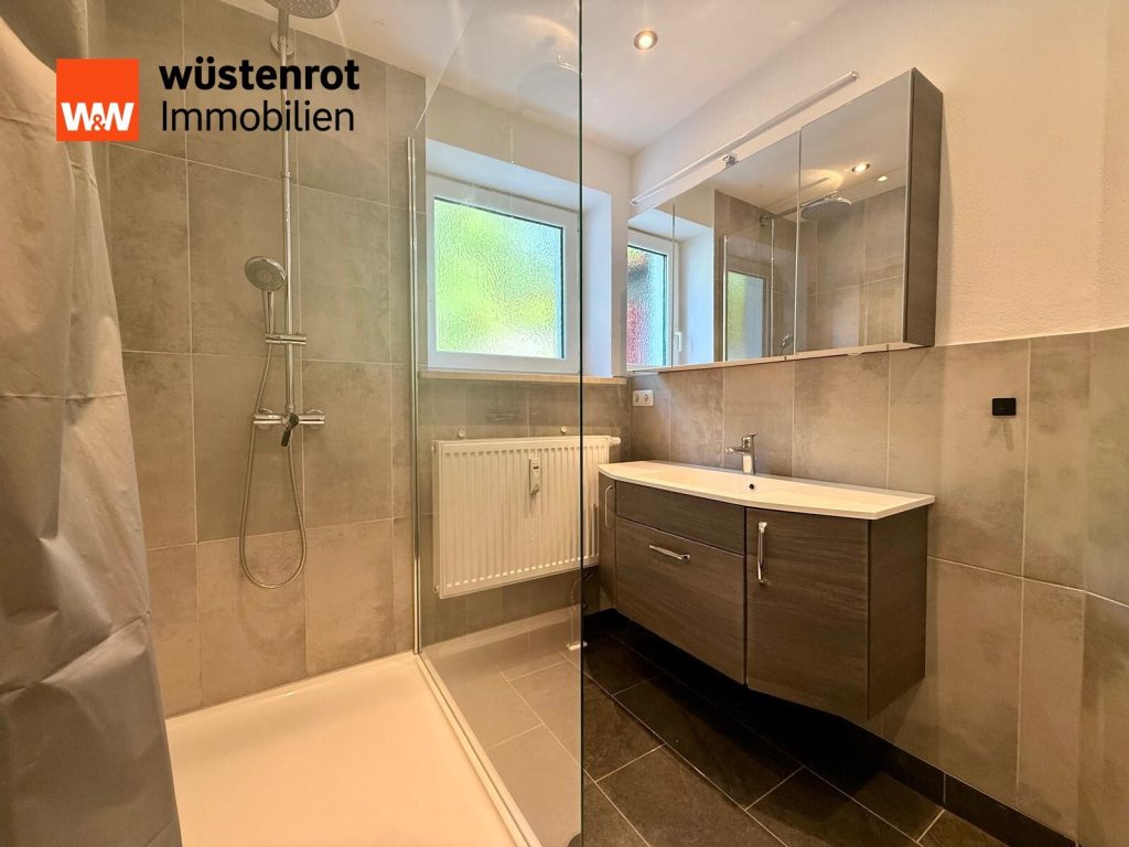 Immobilienangebot - Bischofsmais - Alle - Gemütliche 2-Zimmerwohnung mit großem Südbalkon und tollen Ausblick