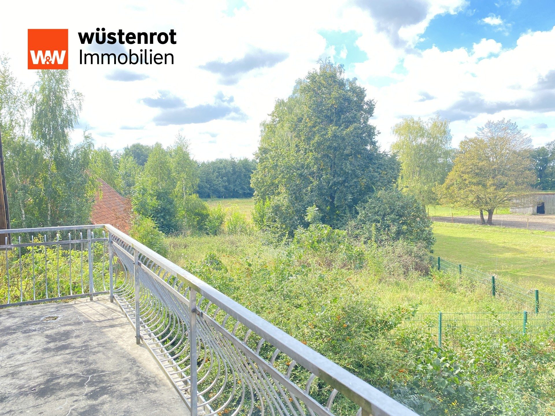 Immobilienangebot - Adenbüttel / Rolfsbüttel - Alle - Wunderschön gelegen mit Blick auf eine Pferdekoppel und Wiesen ist dieses EFH in Rolfsbüttel