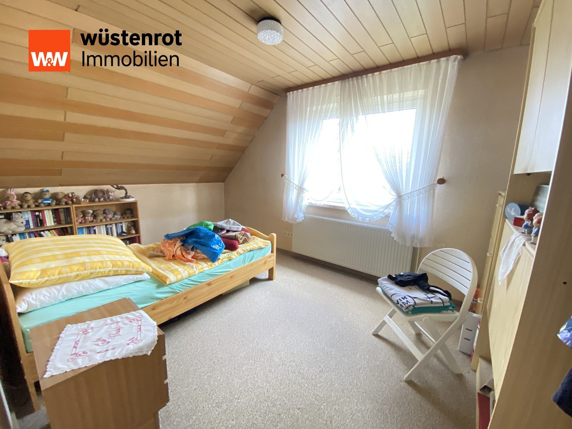 Immobilienangebot - Adenbüttel / Rolfsbüttel - Alle - Wunderschön gelegen mit Blick auf eine Pferdekoppel und Wiesen ist dieses EFH in Rolfsbüttel