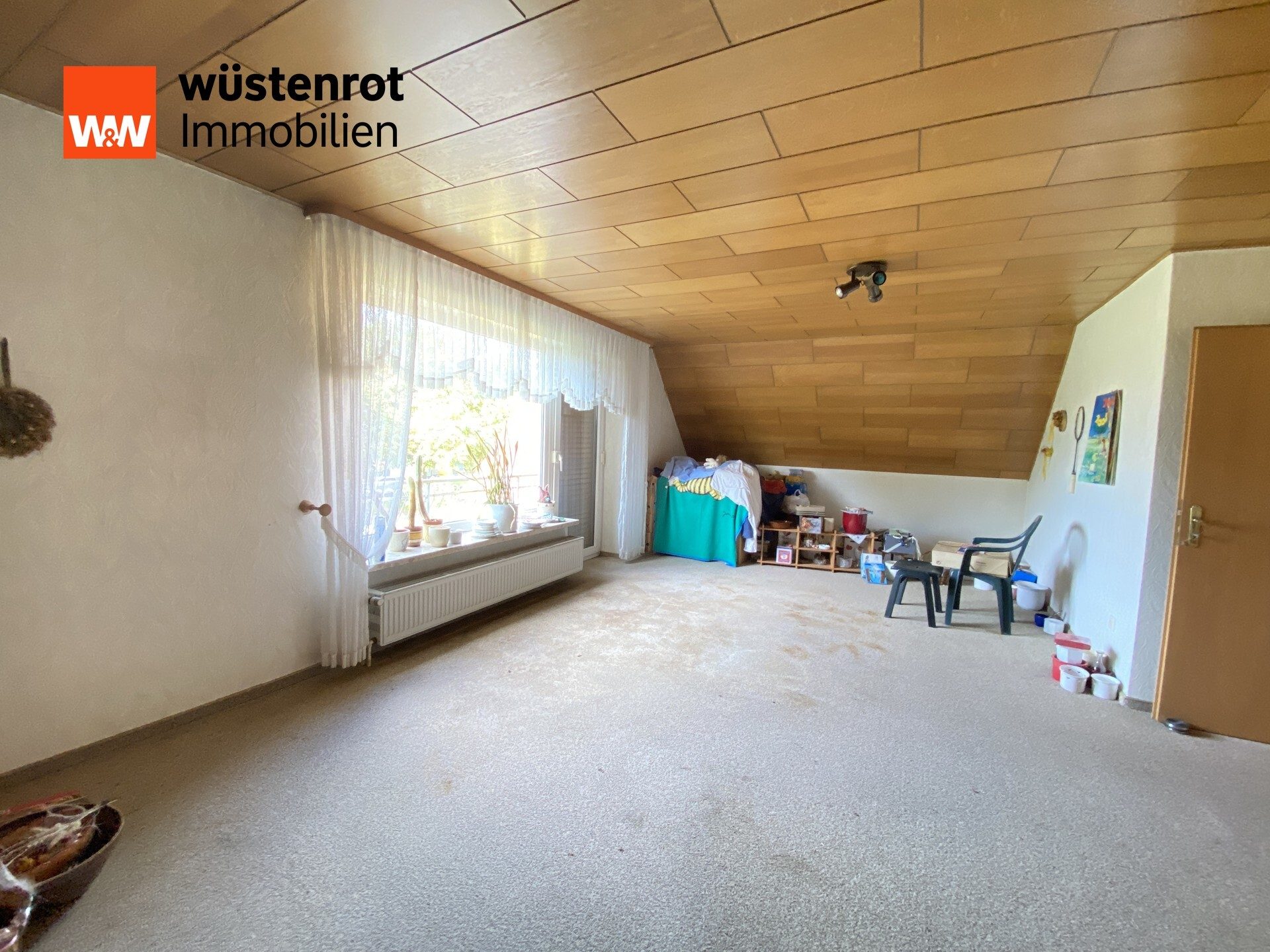 Immobilienangebot - Adenbüttel / Rolfsbüttel - Alle - Wunderschön gelegen mit Blick auf eine Pferdekoppel und Wiesen ist dieses EFH in Rolfsbüttel