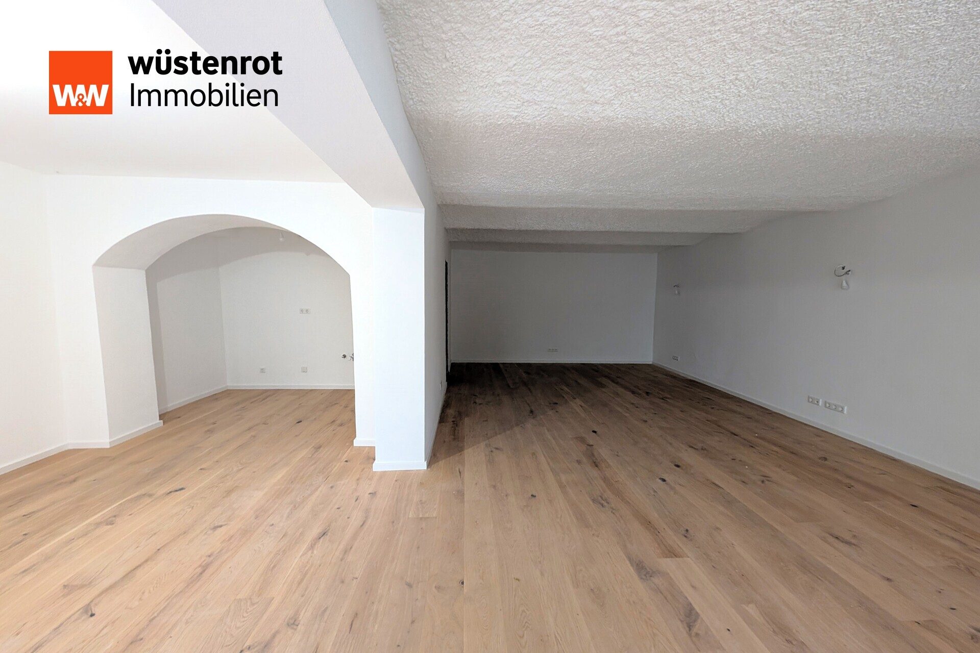 Immobilienangebot - München - Alle - Attraktive Gewerbeeinheit im Rückgebäude - Historischer Charme trifft moderne Eleganz – Kernsaniertes Denkmal in Toplage