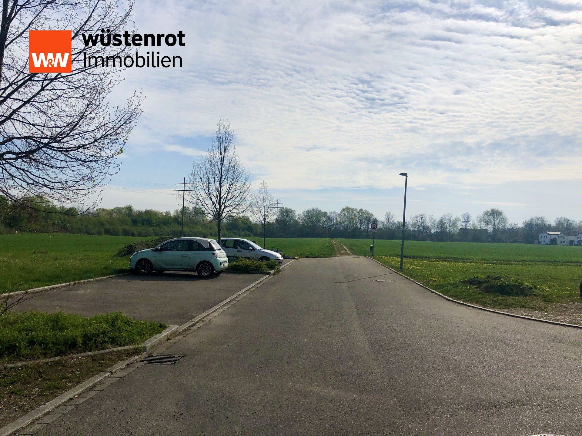Immobilienangebot - Göppingen-Holzheim - Alle - * Göppingen-Holzheim 3 Zi-Wohnung * 
nähe B 10   auch als Kapitalanlage interessant *