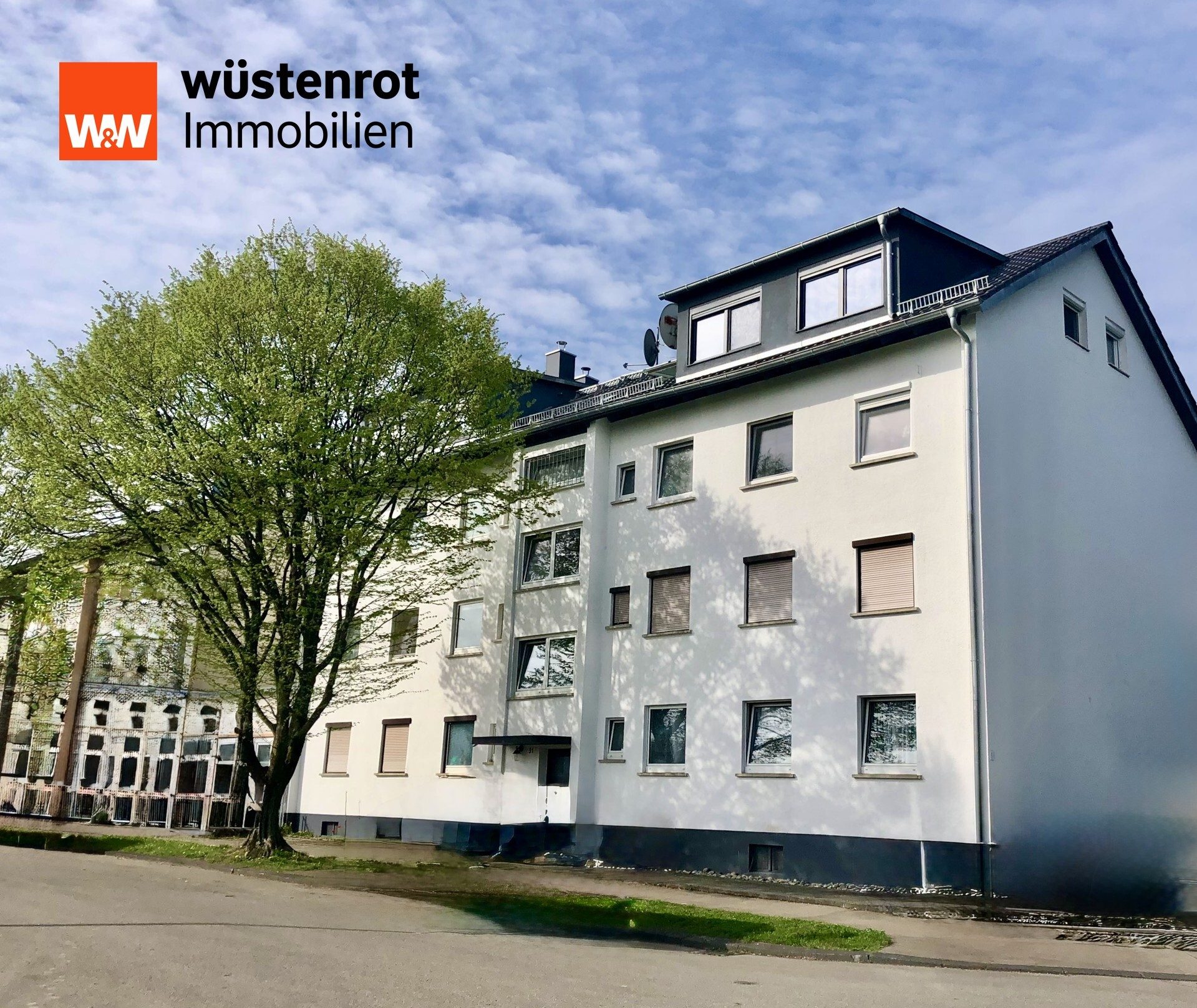 Immobilienangebot - Göppingen-Holzheim - Alle - * Göppingen-Holzheim 3 Zi-Wohnung * 
nähe B 10   auch als Kapitalanlage interessant *