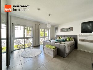 Immobilienangebot - Singen - Alle - SPEKTAKULÄR. Moderne 3 Zimmer auf 80 m².
Mit beeindruckender Galerie. Eigener Balkon
und Terrasse.