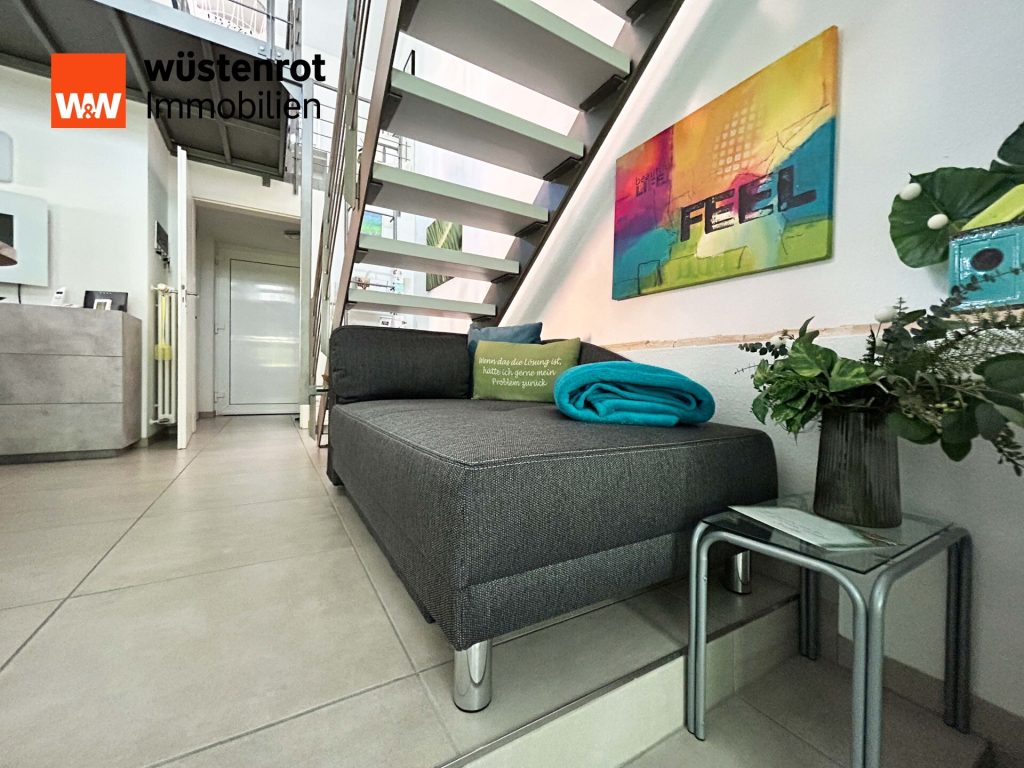 Immobilienangebot - Singen - Alle - SPEKTAKULÄR. Moderne 3 Zimmer auf 80 m².
Mit beeindruckender Galerie. Eigener Balkon
und Terrasse.