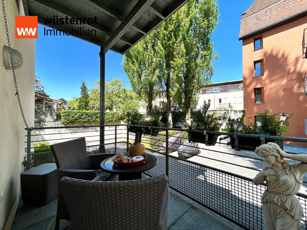 Immobilienangebot - Singen - Alle - SPEKTAKULÄR. Moderne 3 Zimmer auf 80 m².
Mit beeindruckender Galerie. Eigener Balkon
und Terrasse.