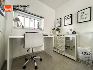 Immobilienangebot - Singen - Alle - SPEKTAKULÄR. Moderne 3 Zimmer auf 80 m².
Mit beeindruckender Galerie. Eigener Balkon
und Terrasse.