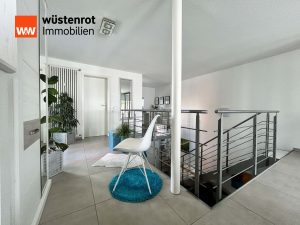 Immobilienangebot - Singen - Alle - SPEKTAKULÄR. Moderne 3 Zimmer auf 80 m².
Mit beeindruckender Galerie. Eigener Balkon
und Terrasse.