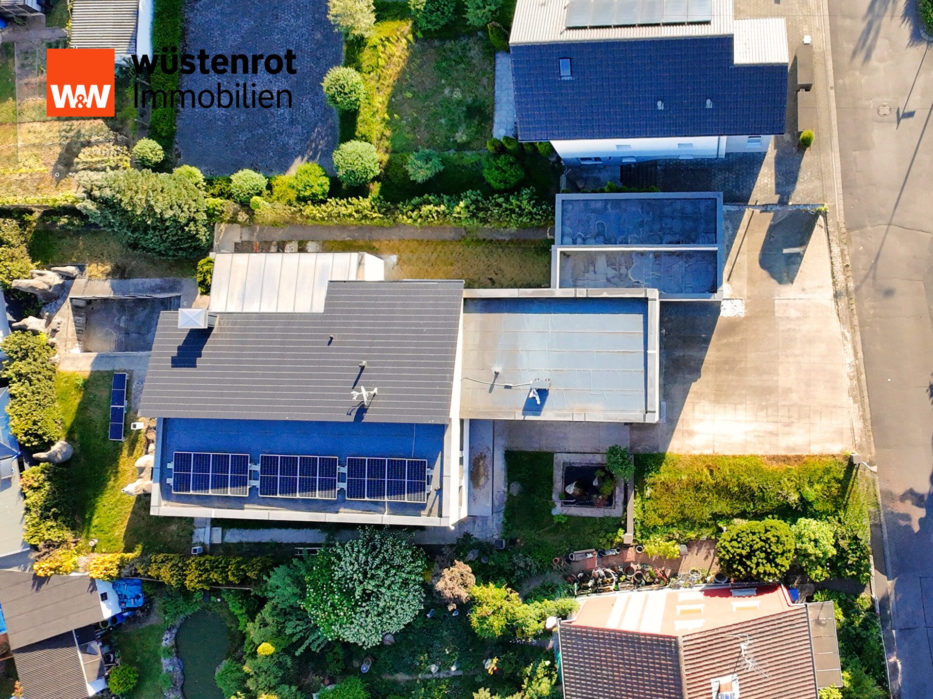 Immobilienangebot - Rodenbach - Alle - Luxuriöses Traumhaus mit Sanierungsbedarf