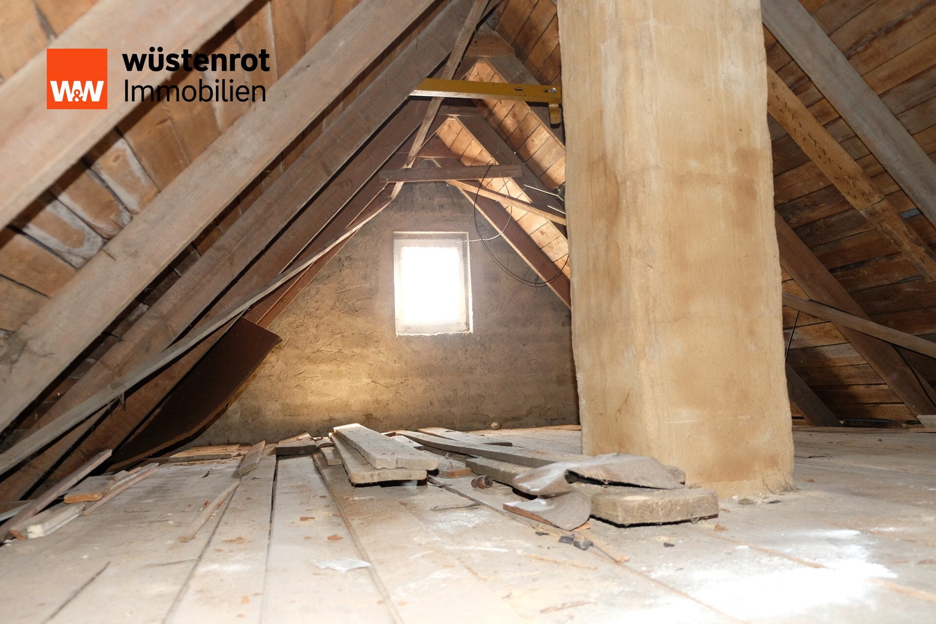 Immobilienangebot - Döbeln - Alle - Charmantes Einfamilienhaus mit großem Potenzial in ruhiger Lage von Döbeln OT Zschäschütz