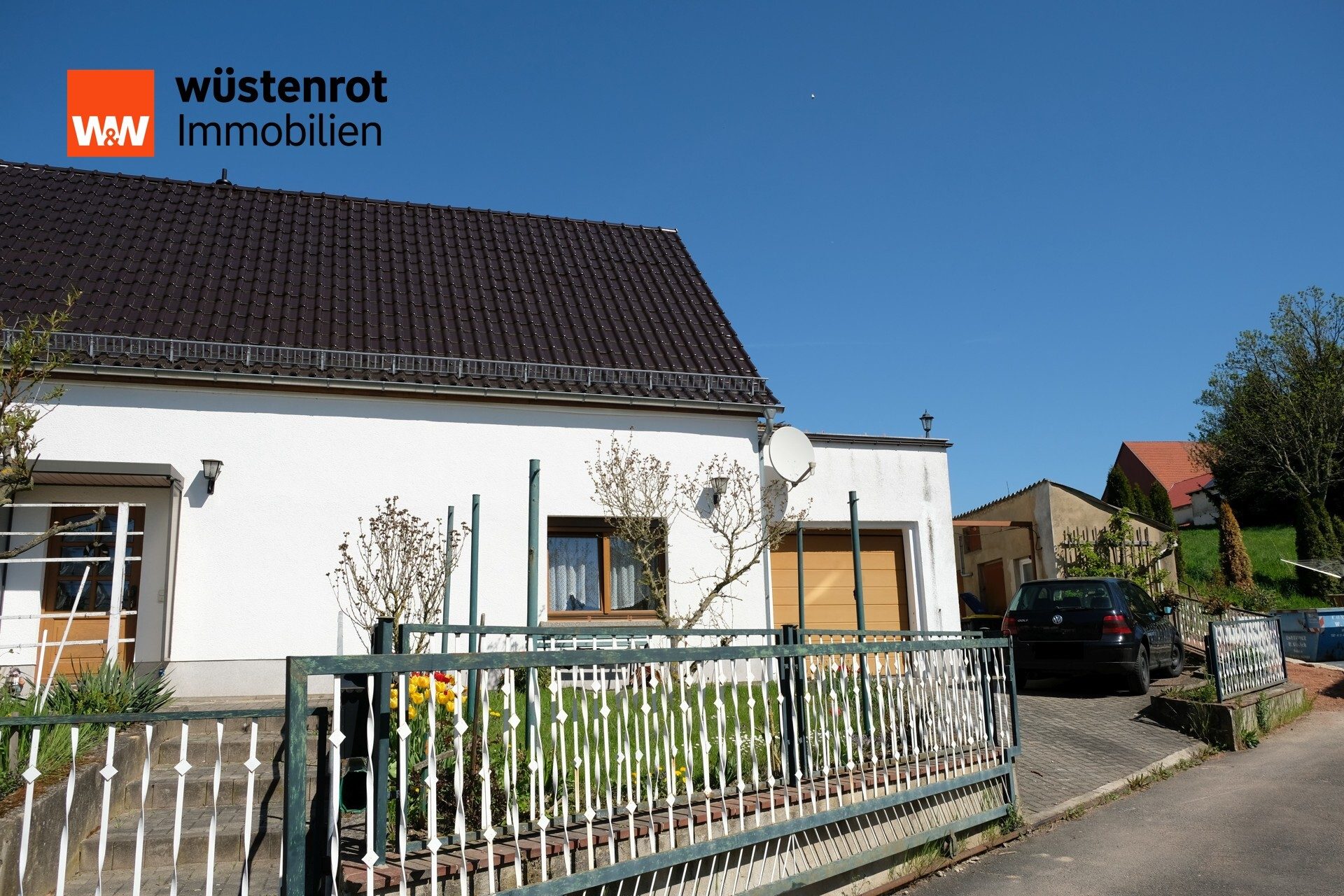 Immobilienangebot - Döbeln - Alle - Charmantes Einfamilienhaus mit großem Potenzial in ruhiger Lage von Döbeln OT Zschäschütz
