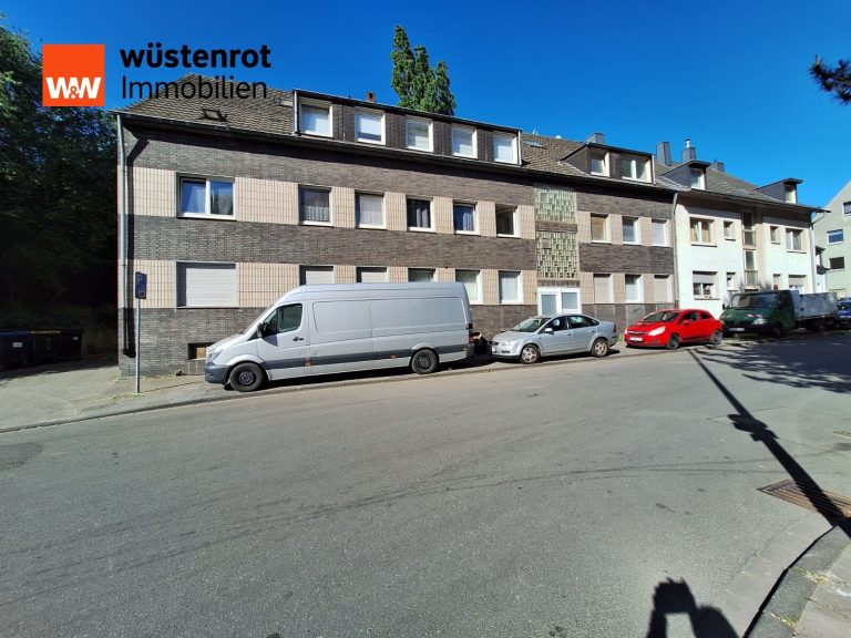 Immobilienangebot - Duisburg - Alle - 4,5 Zimmer Wohnung im 1.OG mit Balkon im ruhigen Teil von Duisburg-Beeck!