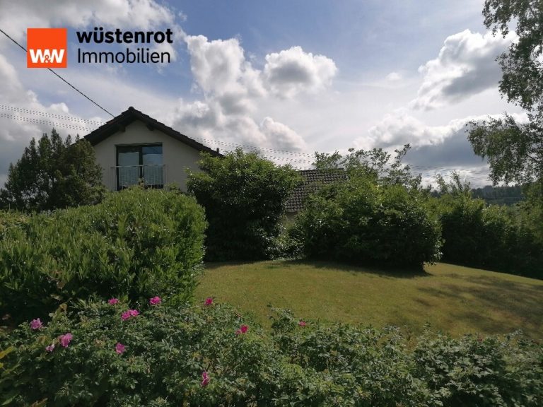 Immobilienangebot - Gernsbach - Alle - Interessantes Anwesen mit 2 Wohnungen in herrlicher Aussichtslage!