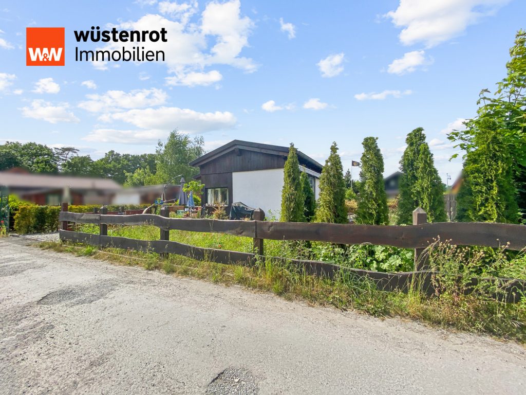 Immobilienangebot - sassenberg - Alle - Gepflegtes Ferienhaus mit Ausbaupotenzial: Pool & Sauna auf Wunsch fertigstellbar