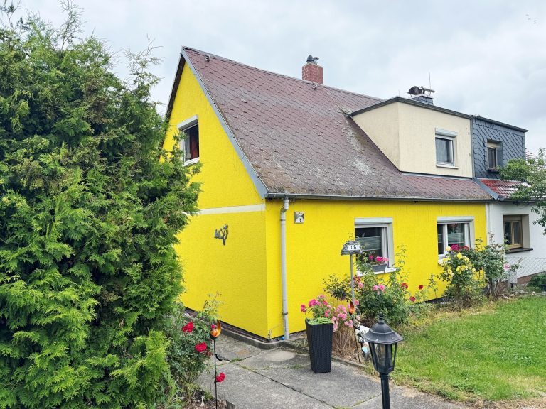 Immobilienangebot - Wermsdorf - Alle - Gemütliche Doppelhaushälfte mit erweitertem Neubau in Wermsdorf nahe Leipzig mit Garage und Solar