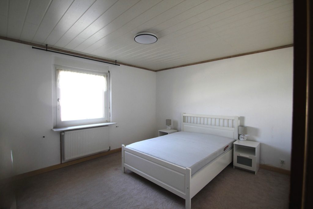 Immobilienangebot - Velbert - Alle - Gepflegtes Zweifamilienhaus mit großem Grundstück in Tönisheide