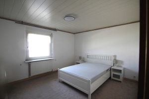 Immobilienangebot - Velbert - Alle - Gepflegtes Zweifamilienhaus mit großem Grundstück in Tönisheide