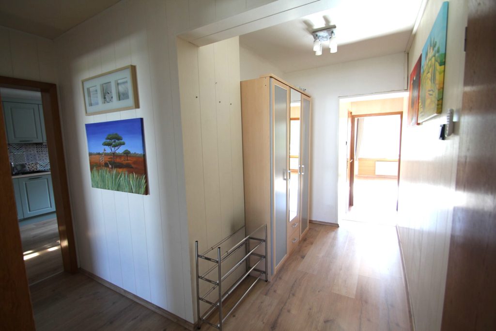 Immobilienangebot - Velbert - Alle - Gepflegtes Zweifamilienhaus mit großem Grundstück in Tönisheide