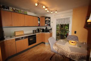 Immobilienangebot - Velbert - Alle - Gepflegtes Zweifamilienhaus mit großem Grundstück in Tönisheide