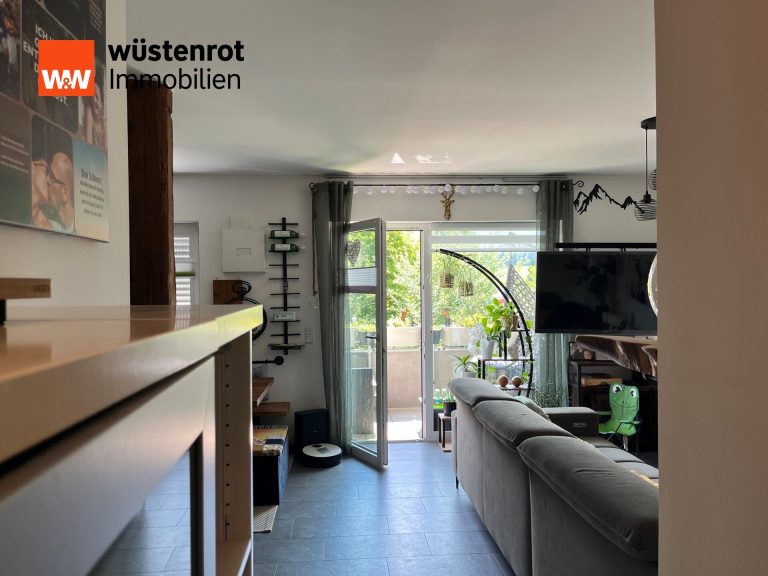 Immobilienangebot - Bayerisch Gmain - Alle - Seltene Gelegenheit 4-Zimmer-Wohnung mit 2 Balkonen in Bayerisch Gmain