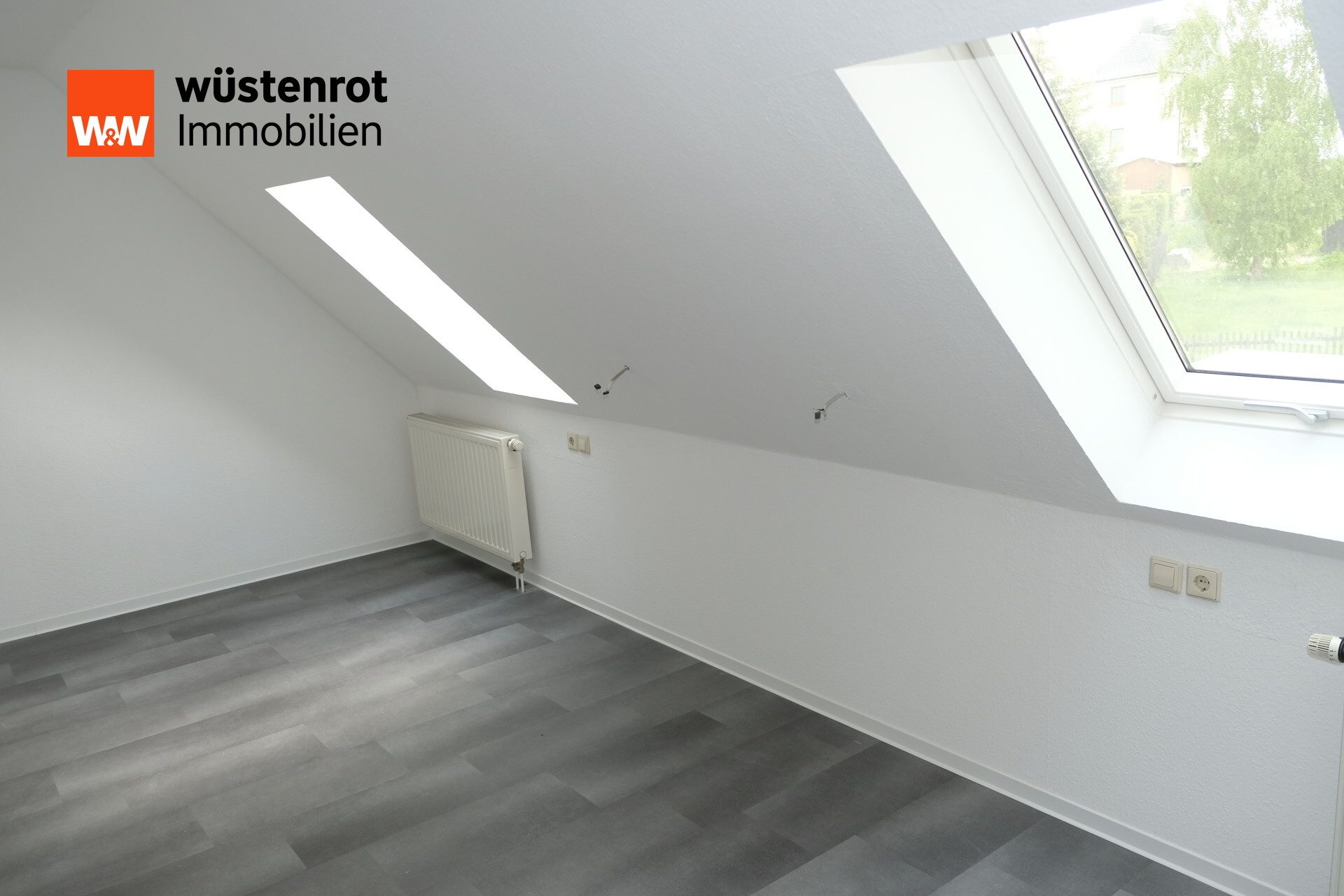 Immobilienangebot - Gornau/Erzgebirge - Alle - Traumhaftes Reihenmittelhaus mit Weitblick ins Erzgebirge – stilvoll renoviert und bezugsfertig