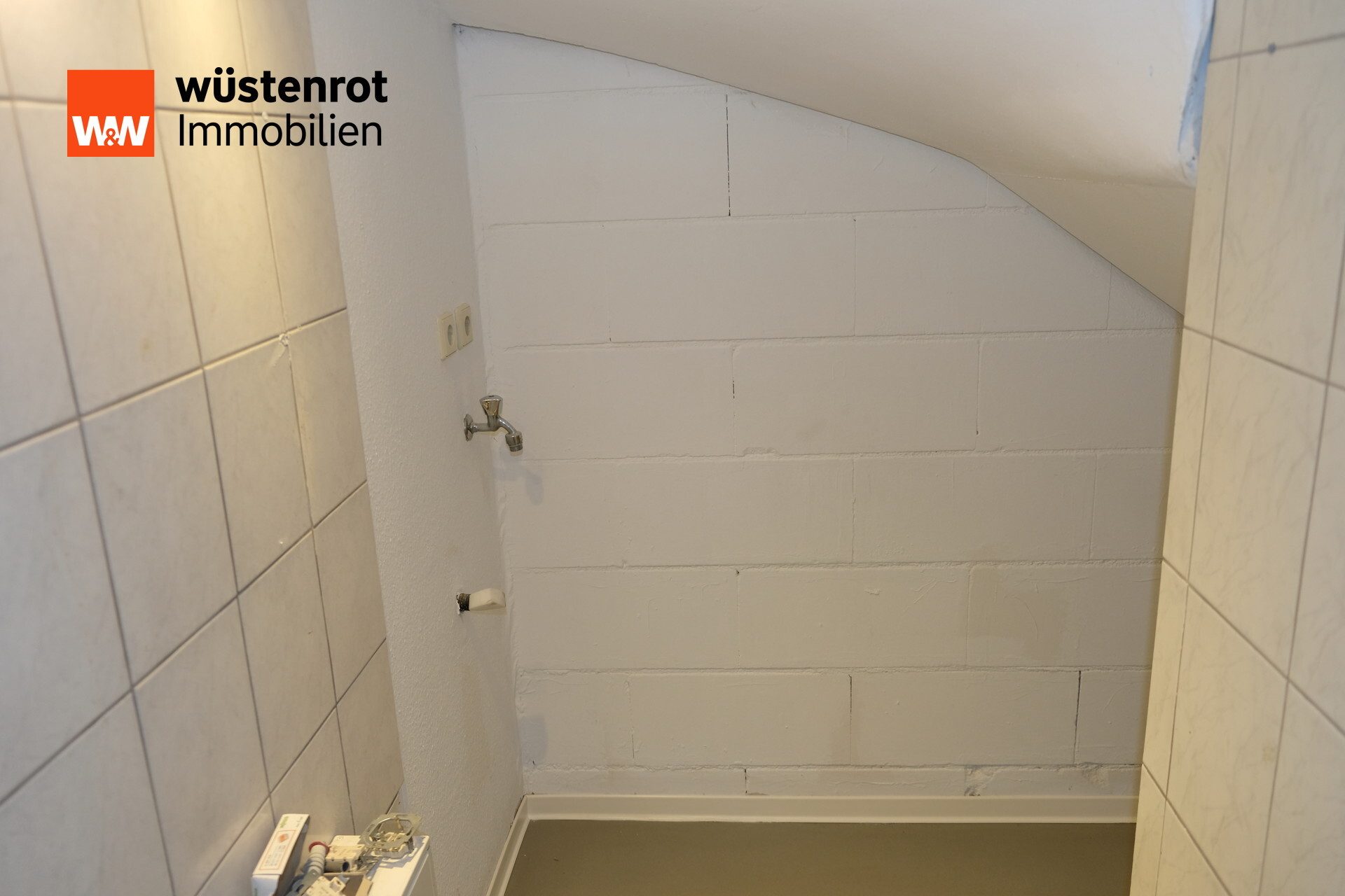 Immobilienangebot - Gornau/Erzgebirge - Alle - Traumhaftes Reihenmittelhaus mit Weitblick ins Erzgebirge – stilvoll renoviert und bezugsfertig