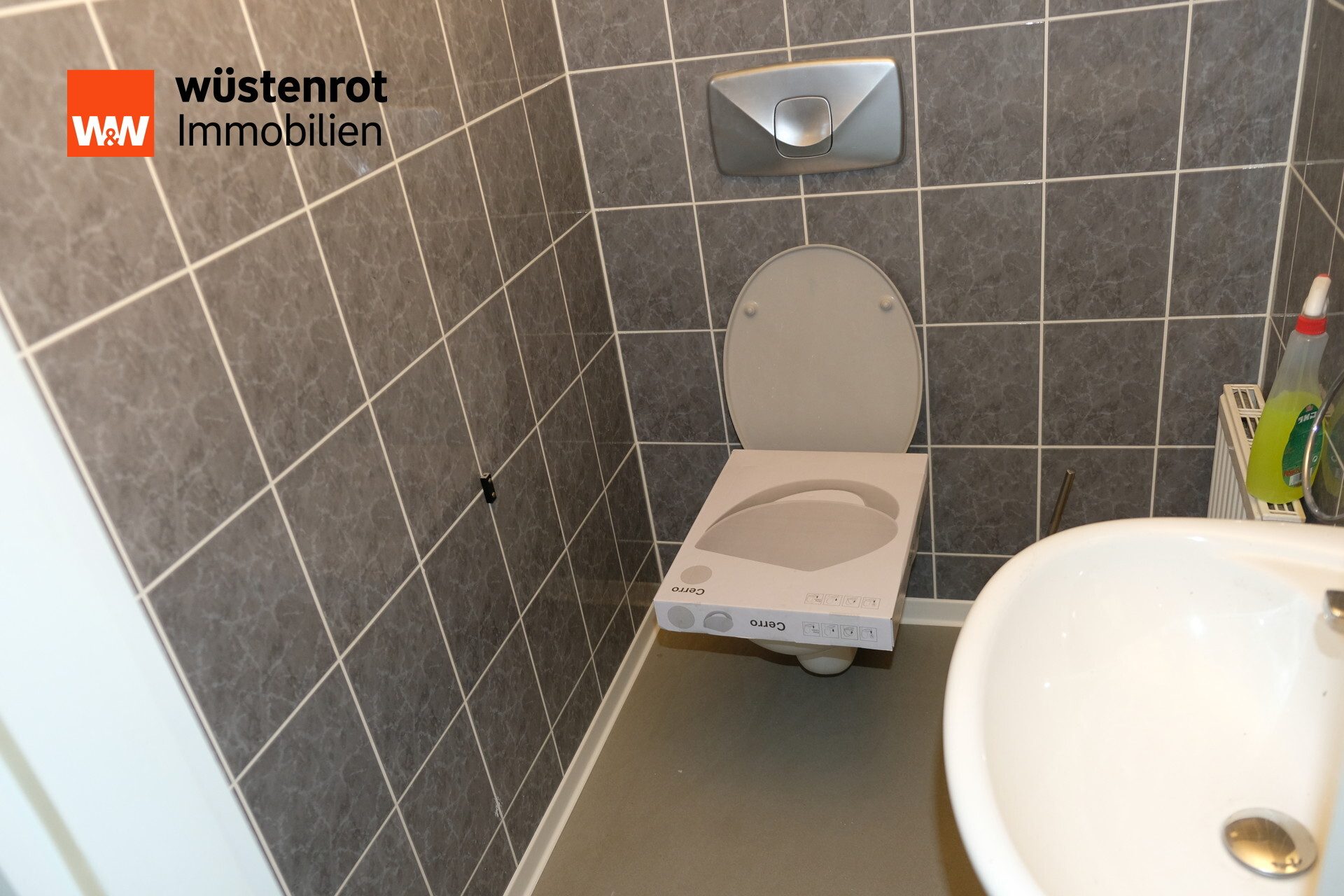 Immobilienangebot - Gornau/Erzgebirge - Alle - Traumhaftes Reihenmittelhaus mit Weitblick ins Erzgebirge – stilvoll renoviert und bezugsfertig
