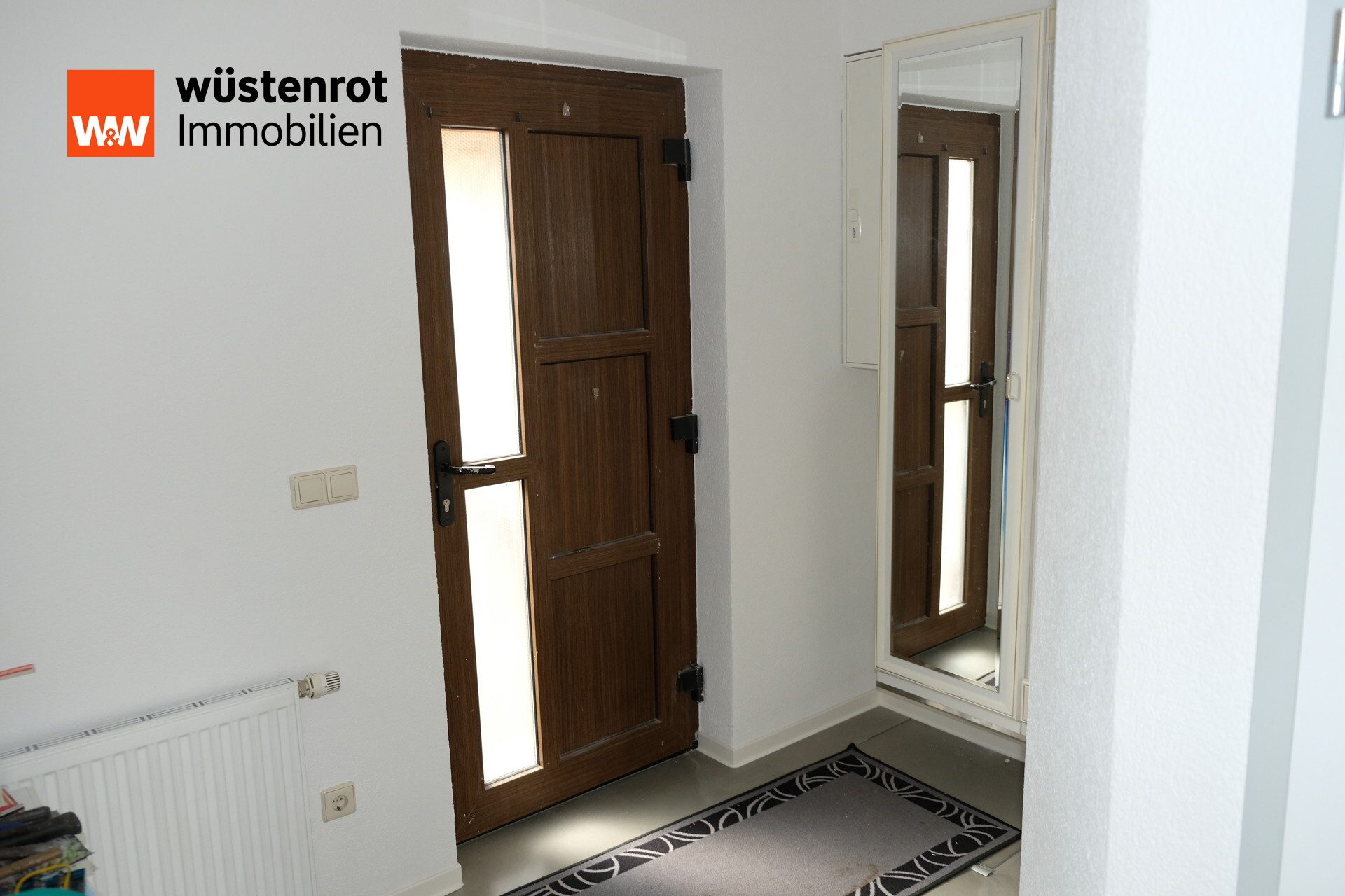 Immobilienangebot - Gornau/Erzgebirge - Alle - Traumhaftes Reihenmittelhaus mit Weitblick ins Erzgebirge – stilvoll renoviert und bezugsfertig