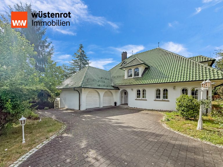 Immobilienangebot - Friedrichsthal - Alle - Mediterraner Villenstil trifft auf moderne Eleganz – ein Unikat zum Verlieben