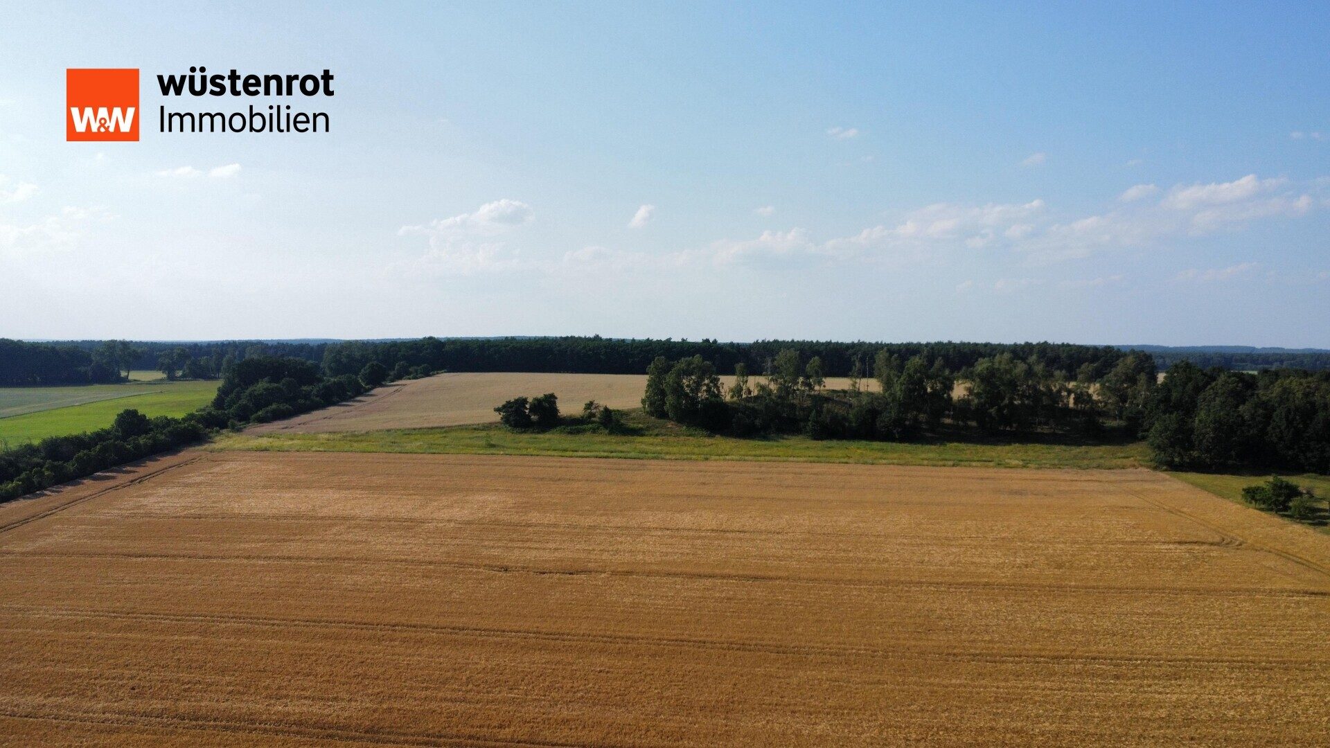 Immobilienangebot - Wittenberg-Berkau - Alle - Wohnoase mit Einliegerwohnung und Pferdehof. Rentable Einnahmen von ca. 1000 € mtl. durch PV-Anlage!